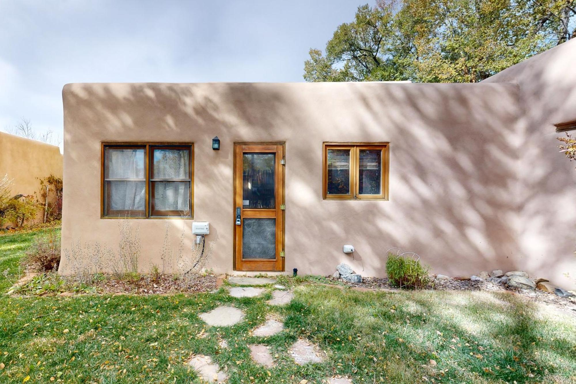 Theodora Charmer Taos Exterior photo